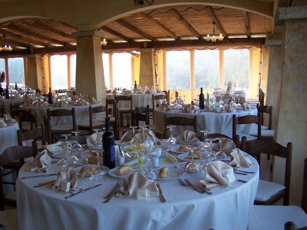Hotel Ristorante Funtana Abbas Luras Zewnętrze zdjęcie
