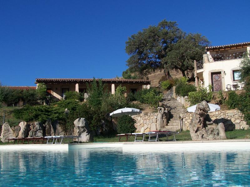 Hotel Ristorante Funtana Abbas Luras Zewnętrze zdjęcie